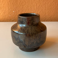 栗原里奈セレクト「壺と花瓶」Karlsruhe Majolika 9009